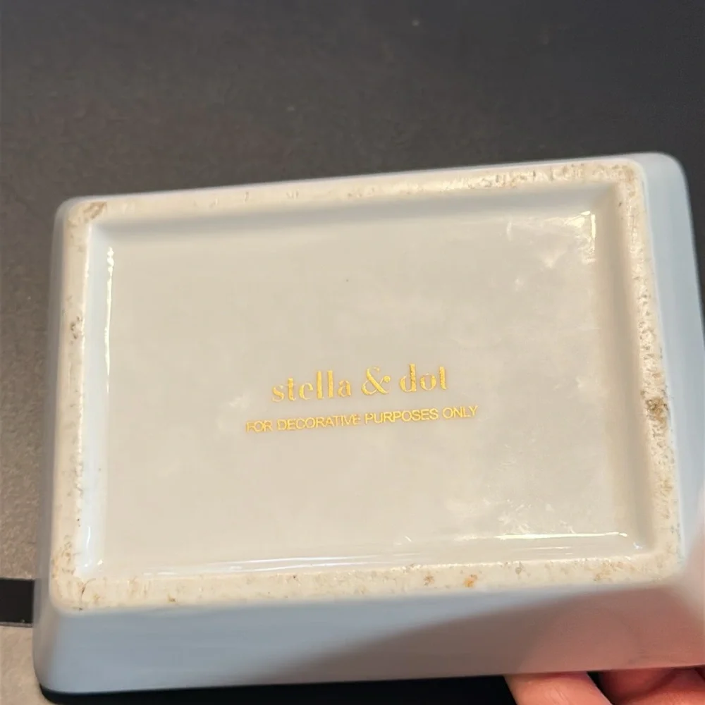 Stella & Dot Vibrant Ceramic jewelry dish